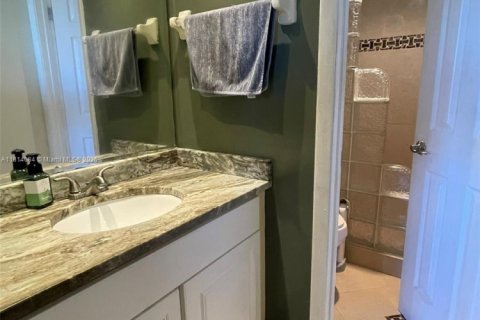 Condominio en venta en Plantation, Florida, 2 dormitorios, 90.12 m2 № 1766459 - foto 17