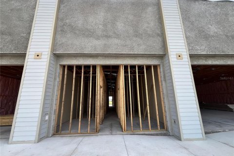 Propiedad comercial en alquiler en Haines City, Florida № 2139518 - foto 3