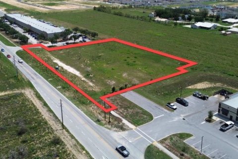 Immobilier commercial à Haines City, Floride № 2139518