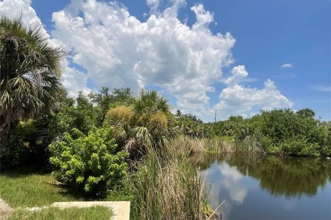 Terreno en venta en Port Charlotte, Florida № 1849487 - foto 2