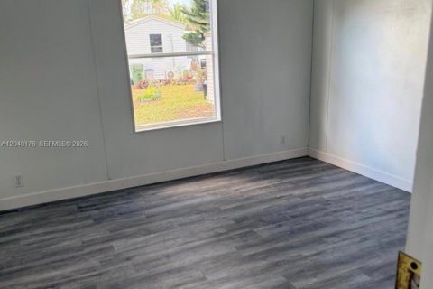 Apartment in Homestead, Florida 3 bedrooms, 547.29 sq.m. № 2086428 - photo 4