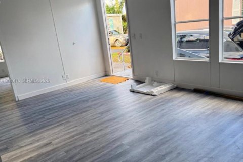 Apartment in Homestead, Florida 3 bedrooms, 547.29 sq.m. № 2086428 - photo 5