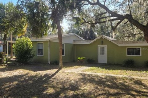 Villa ou maison à vendre à Silver Springs Shores, Floride: 2 chambres, 95.88 m2 № 1563366 - photo 1