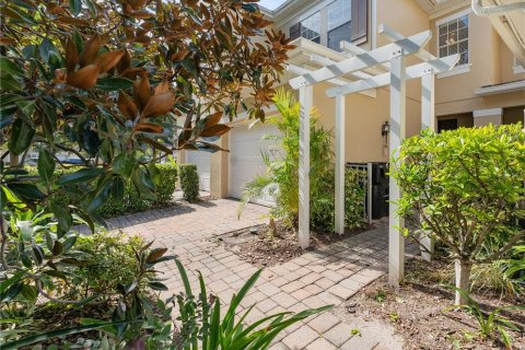 Adosado en venta en Orlando, Florida, 3 dormitorios, 157.47 m2 № 1903828 - foto 4