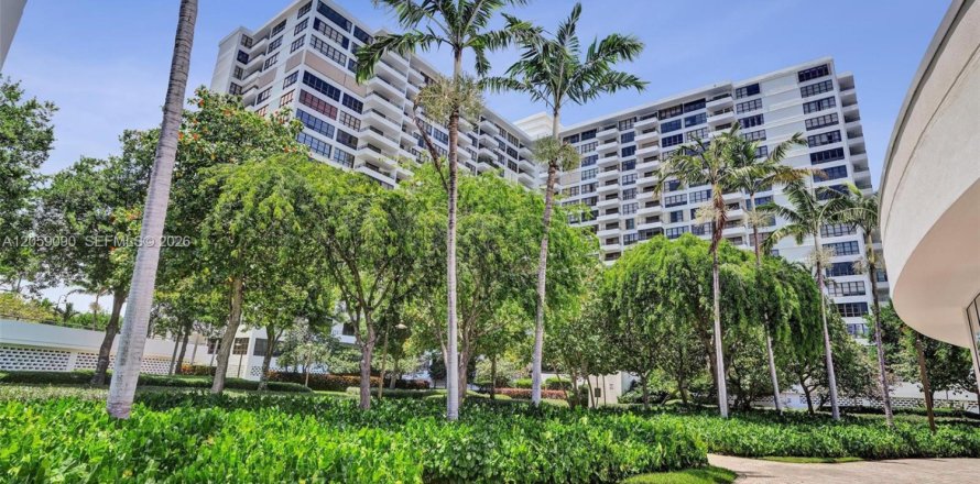 Condo à Hallandale Beach, Floride, 2 chambres № 2169047