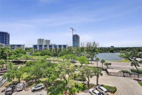 Copropriété à louer à Hallandale Beach, Floride: 2 chambres, 130.06 m2 № 2169047 - photo 29