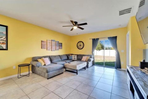 House in Wimauma, Florida 5 bedrooms, 224.36 sq.m. № 1817392 - photo 4