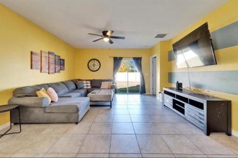 House in Wimauma, Florida 5 bedrooms, 224.36 sq.m. № 1817392 - photo 6