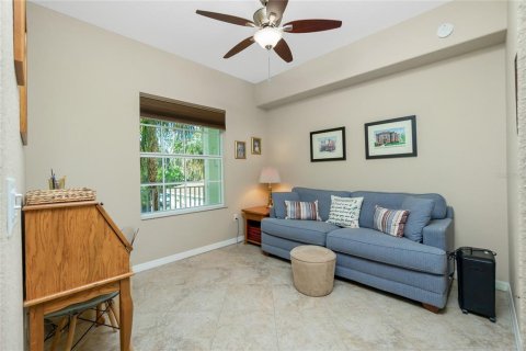 Condo in Venice, Florida, 2 bedrooms № 2101149 - photo 28