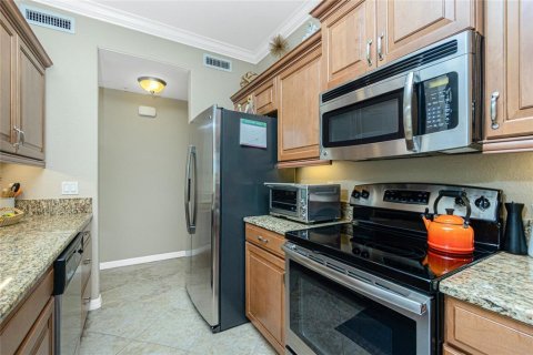 Condo in Venice, Florida, 2 bedrooms № 2101149 - photo 17