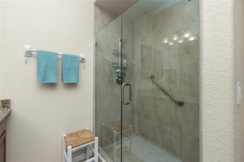 Condo in Venice, Florida, 2 bedrooms № 2101149 - photo 23