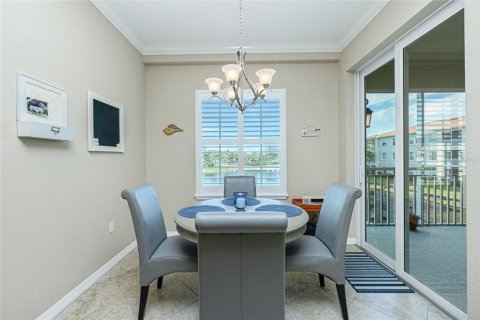 Condo in Venice, Florida, 2 bedrooms № 2101149 - photo 14