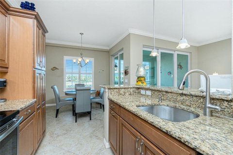 Condo in Venice, Florida, 2 bedrooms № 2101149 - photo 18