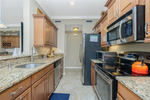 Condo in Venice, Florida, 2 bedrooms № 2101149 - photo 15