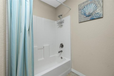 Condo in Venice, Florida, 2 bedrooms № 2101149 - photo 27