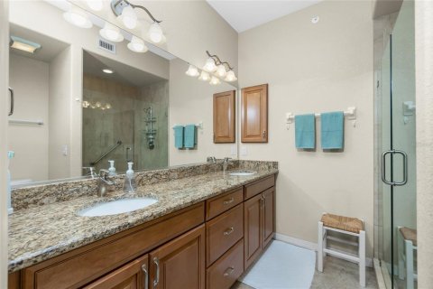 Condo in Venice, Florida, 2 bedrooms № 2101149 - photo 22