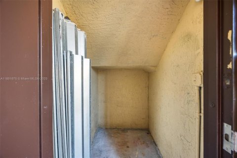Condo in Homestead, Florida, 2 bedrooms  № 1944127 - photo 18