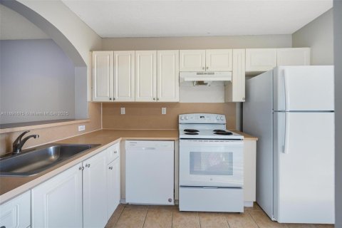Condo in Homestead, Florida, 2 bedrooms  № 1944127 - photo 3