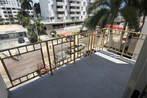Copropriété à louer à Miami Beach, Floride: 1 chambre, 59.27 m2 № 2041529 - photo 11