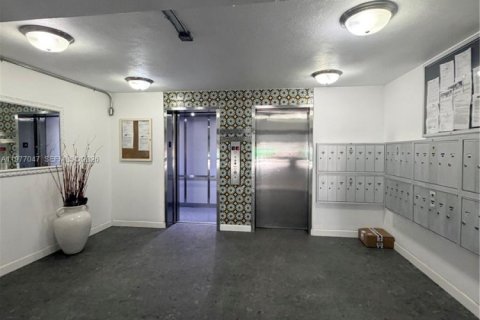 Copropriété à louer à Miami Beach, Floride: 1 chambre, 59.27 m2 № 2041529 - photo 18