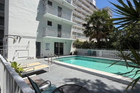 Copropriété à louer à Miami Beach, Floride: 1 chambre, 59.27 m2 № 2041529 - photo 16