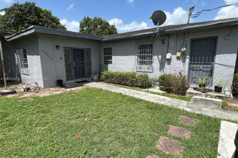 Villa ou maison à Miami, Floride 4 chambres, 170.01 m2 № 2038780