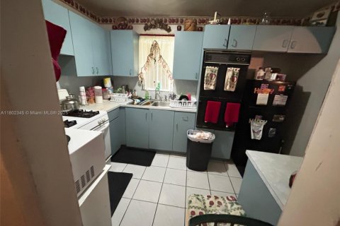 Купить виллу или дом в Майами, Флорида 4 спальни, 170.01м2, № 2038780 - фото 9