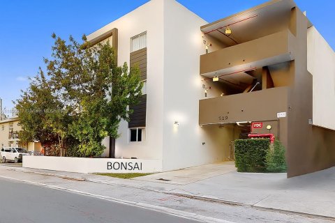 Apartment in Miami, Florida 1 bedroom, 55.74 sq.m. № 1951798 - photo 1