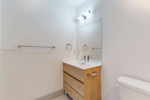 Apartment in Miami, Florida 1 bedroom, 55.74 sq.m. № 1951798 - photo 18