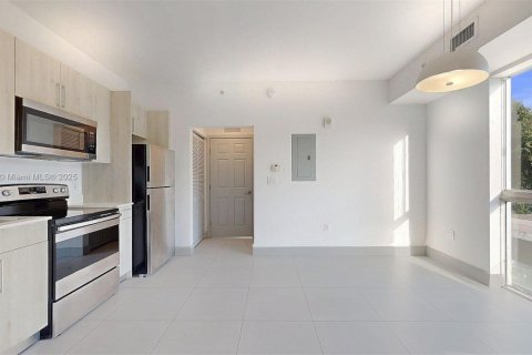 Apartment in Miami, Florida 1 bedroom, 55.74 sq.m. № 1951798 - photo 4