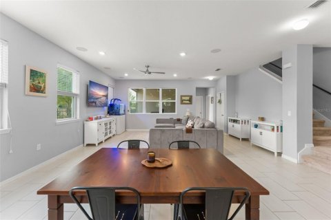 Adosado en venta en Windermere, Florida, 3 dormitorios, 185.43 m2 № 2155818 - foto 3