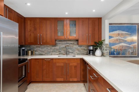 Copropriété à louer à Miami Beach, Floride: 1 chambre, 83.61 m2 № 14927 - photo 4