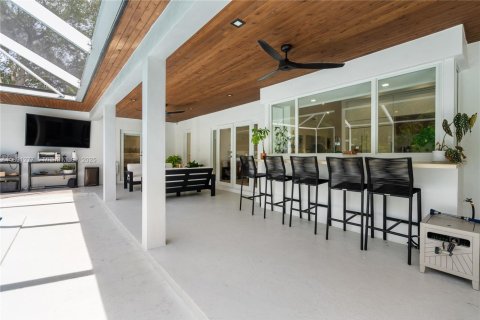 Снять в аренду виллу или дом в Пальметто-Бей, Флорида 4 спальни, 246.93м2, № 1944862 - фото 30