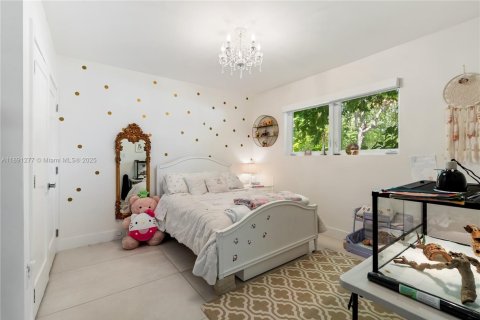 Снять в аренду виллу или дом в Пальметто-Бей, Флорида 4 спальни, 246.93м2, № 1944862 - фото 23