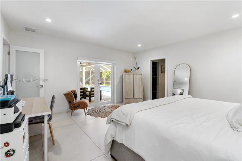 Снять в аренду виллу или дом в Пальметто-Бей, Флорида 4 спальни, 246.93м2, № 1944862 - фото 24