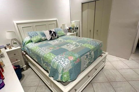 Touwnhouse à vendre à Miami, Floride: 3 chambres, 128.02 m2 № 1986573 - photo 13