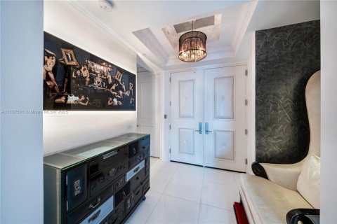 Condo in Miami Beach, Florida, 2 bedrooms  № 1940456 - photo 6