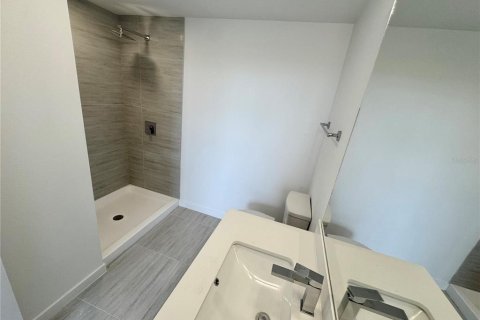 Condo in Orlando, Florida, 2 bedrooms  № 2122158 - photo 13