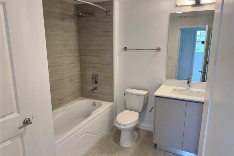 Condo in Orlando, Florida, 2 bedrooms  № 2122158 - photo 8
