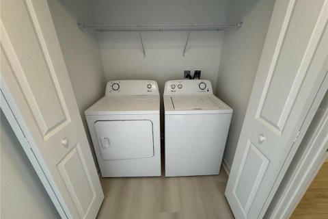 Condo in Orlando, Florida, 2 bedrooms  № 2122158 - photo 18