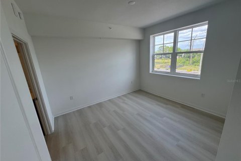 Condo in Orlando, Florida, 2 bedrooms  № 2122158 - photo 11