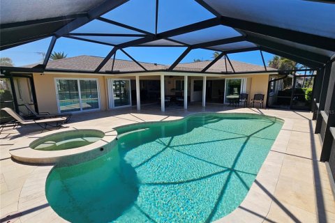 Casa en venta en Longboat Key, Florida, 3 dormitorios, 210.8 m2 № 1625308 - foto 8