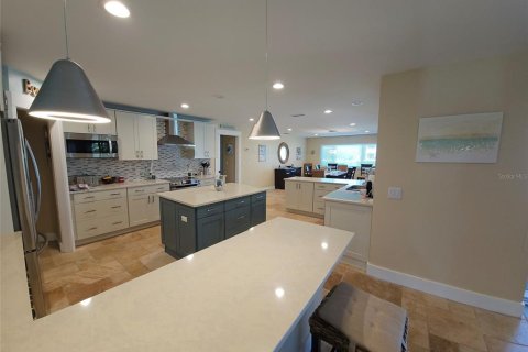 Casa en venta en Longboat Key, Florida, 3 dormitorios, 210.8 m2 № 1625308 - foto 16