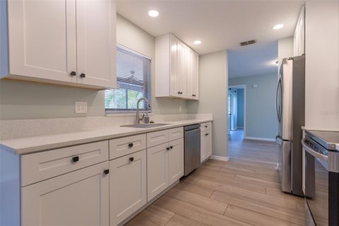 Casa en venta en Bradenton, Florida, 3 dormitorios, 158.86 m2 № 2166885 - foto 3