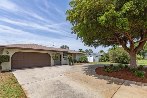 Casa en venta en Bradenton, Florida, 3 dormitorios, 158.86 m2 № 2166885 - foto 2