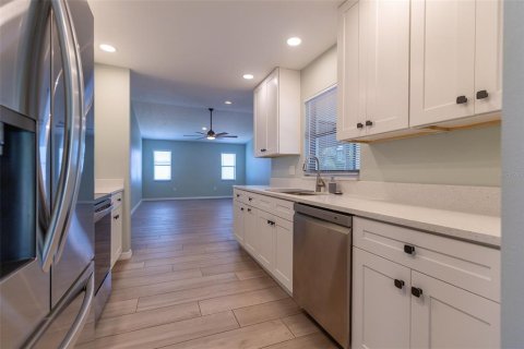 Casa en venta en Bradenton, Florida, 3 dormitorios, 158.86 m2 № 2166885 - foto 5