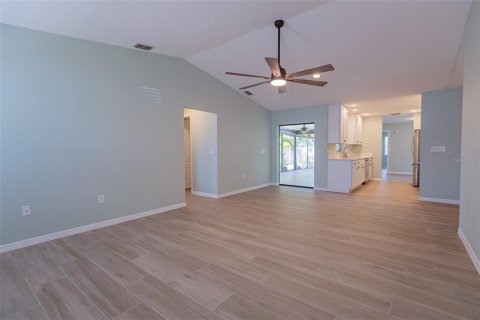 Casa en venta en Bradenton, Florida, 3 dormitorios, 158.86 m2 № 2166885 - foto 7