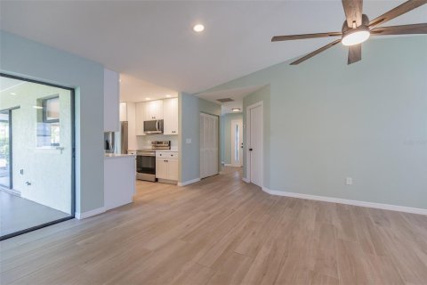 Casa en venta en Bradenton, Florida, 3 dormitorios, 158.86 m2 № 2166885 - foto 12