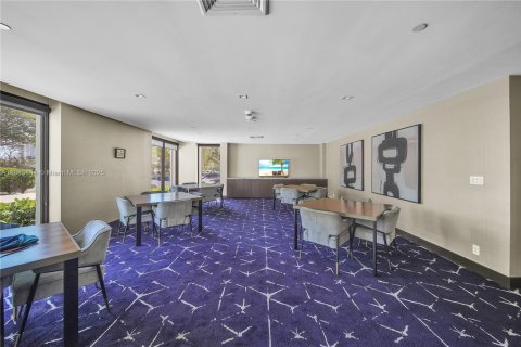 Купить кондоминиум в Авентура, Флорида 2 спальни, 107.58м2, № 1930410 - фото 28