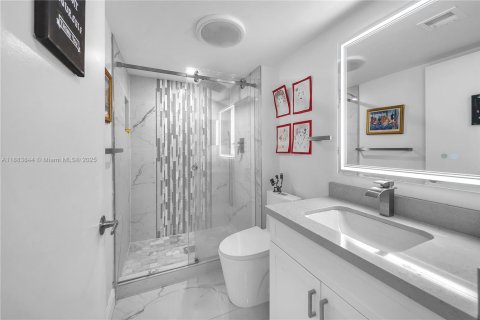 Купить кондоминиум в Авентура, Флорида 2 спальни, 107.58м2, № 1930410 - фото 18